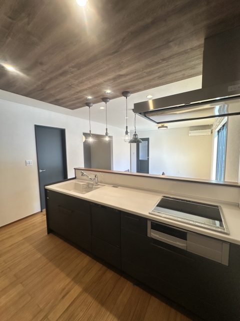 平屋26坪4LDK。格好良い空間を演出したインダストリアルな家