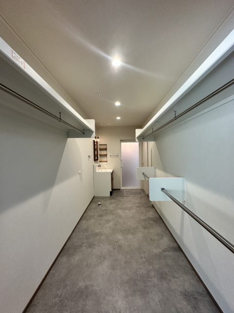 平屋26坪4LDK。格好良い空間を演出したインダストリアルな家