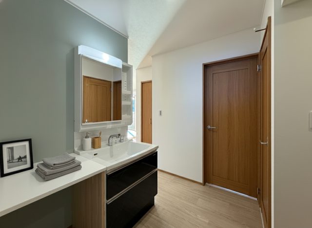 狭小地に建つ4LDK26坪の平屋