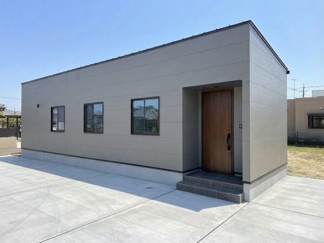 西都市右松｢家族団欒を楽しむインナーテラスのある家｣